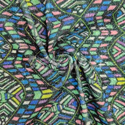 柔らかい快適な二重編み布で,夏/秋の着用のためにリサイクルされたポリと金属