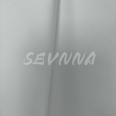 活動 的 な 生活 習慣 に ぴったり な ヨガ 服 の 布 を 探す