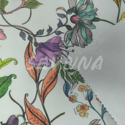 快適さとパフォーマンスの完璧な組み合わせを 私たちのヨガウェア布で体験してください
