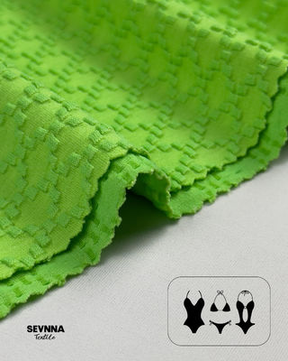 テクスチャード加工スイムファブリック 高性能素材 快適でスタイリッシュな水着に