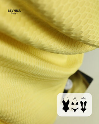 環境基準を満たすように開発された、水着コレクション向けの優れた耐久性と快適性を備えた、環境に優しい水着生地