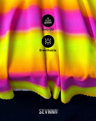 180Gsm 防臭テクノロジーと通気性メッシュを備えた、高性能アクティブウェア向けランニング生地